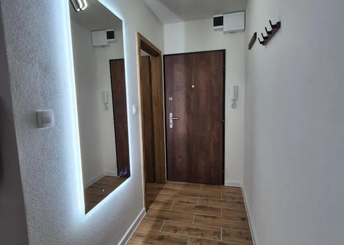 V Centre Mesta Apartman *